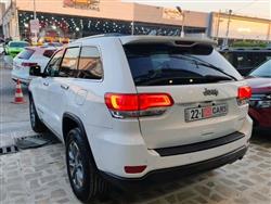 جیپ گراند شیرۆکی